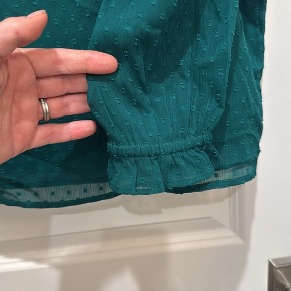 LOFT Long Sleeve Green Teal Flowy Blouse. Size Petite Large - Picture 4 of 10